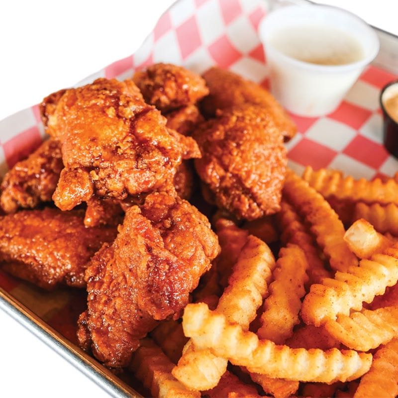 8 wings with fries